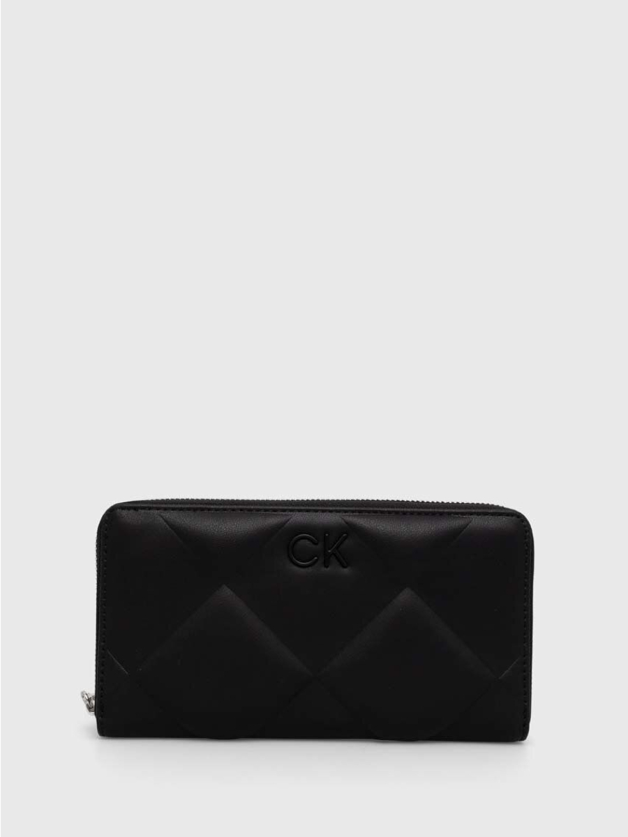 detail Calvin Klein dámska čierna peňaženka