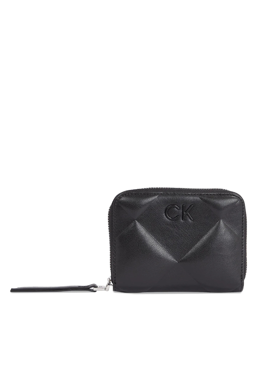 detail Calvin Klein dámska čierna peňaženka