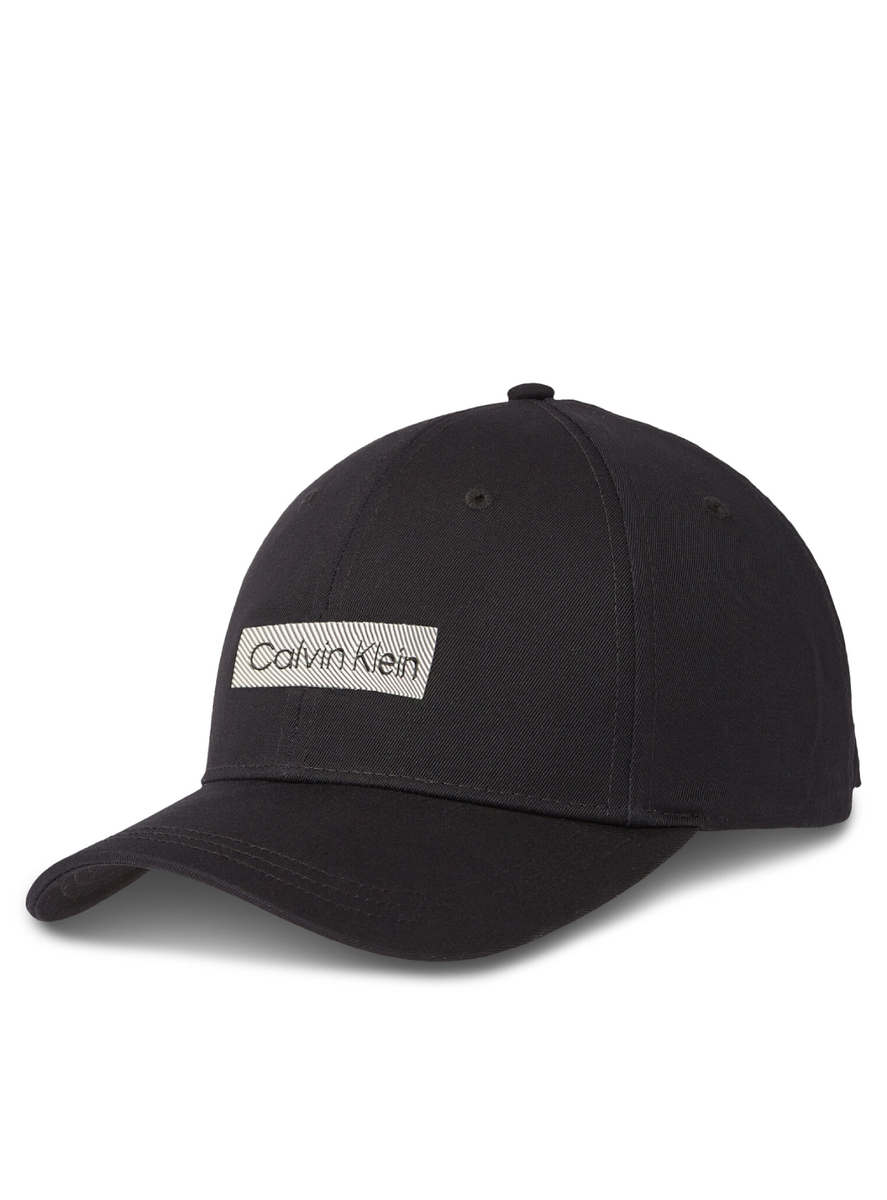 detail Calvin Klein pánska čierna šiltovka