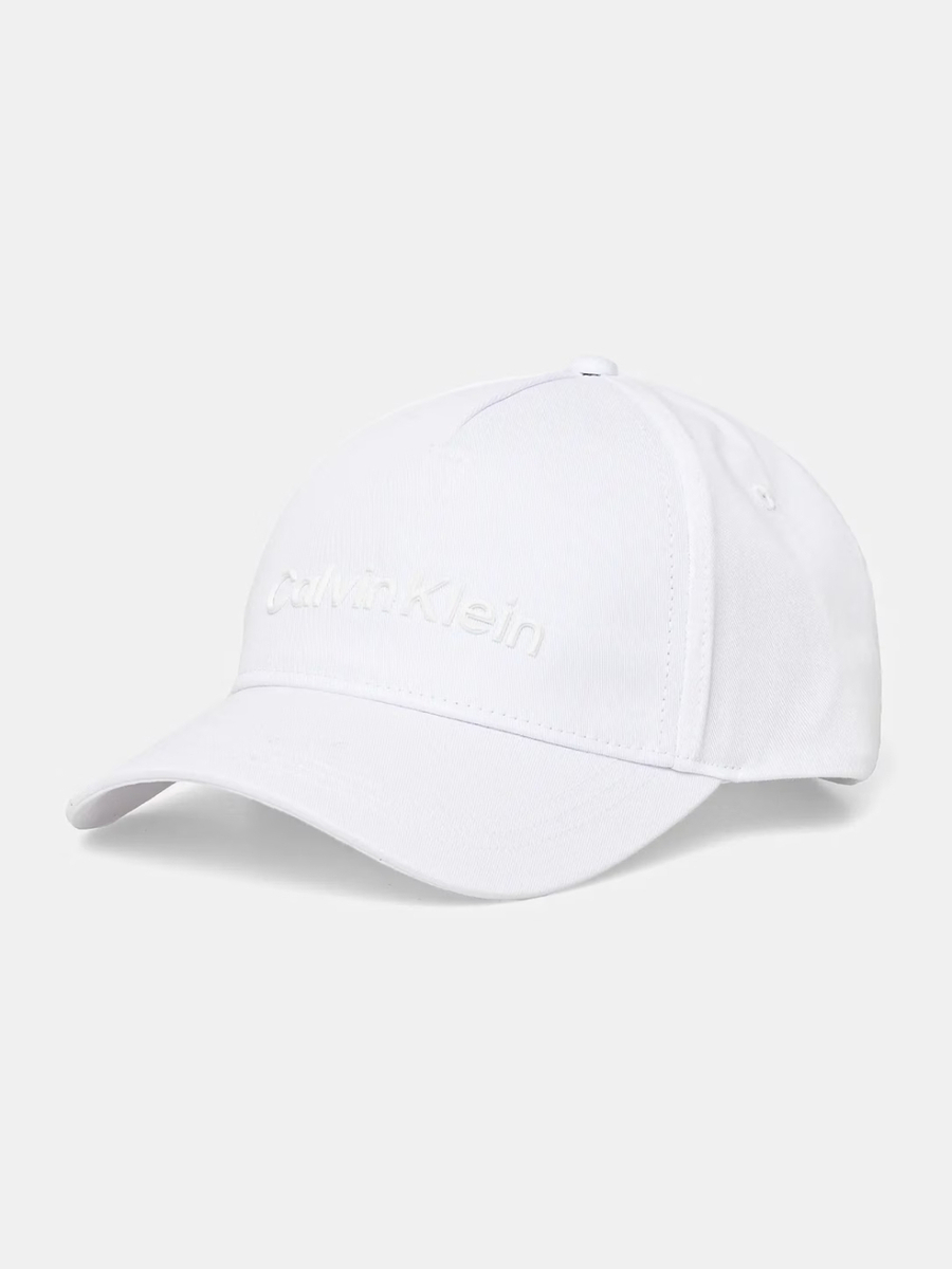 detail Calvin Klein pánska biela šiltovka