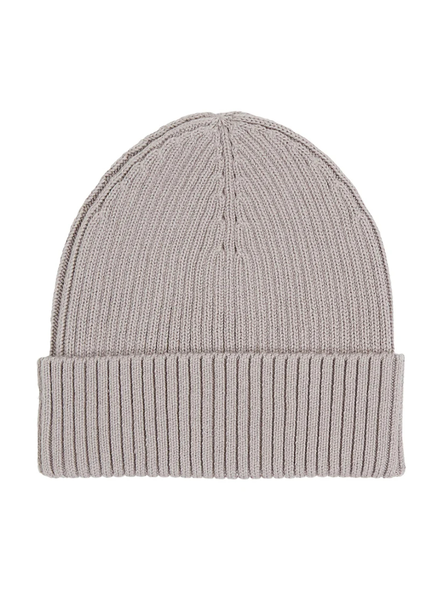 detail Calvin Klein pánska šedá čiapka