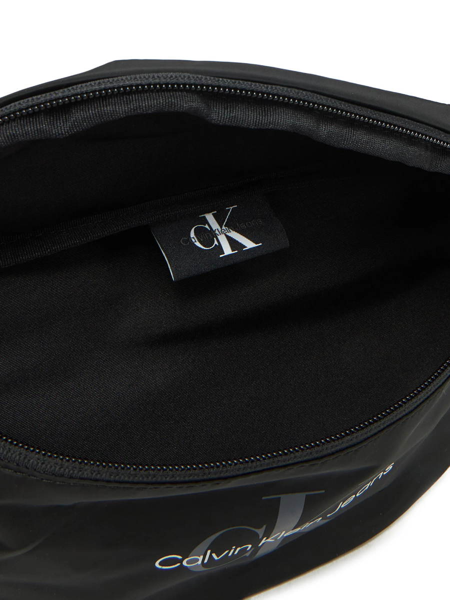 detail Calvin Klein pánska čierna oblička