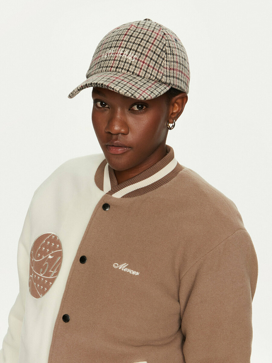 detail Pepe Jeans dámska károvaná šiltovka WENEY 