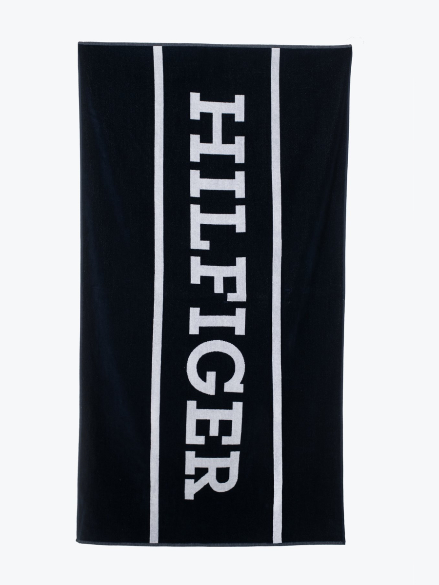 detail Tommy Hilfiger tmavo modrá osuška