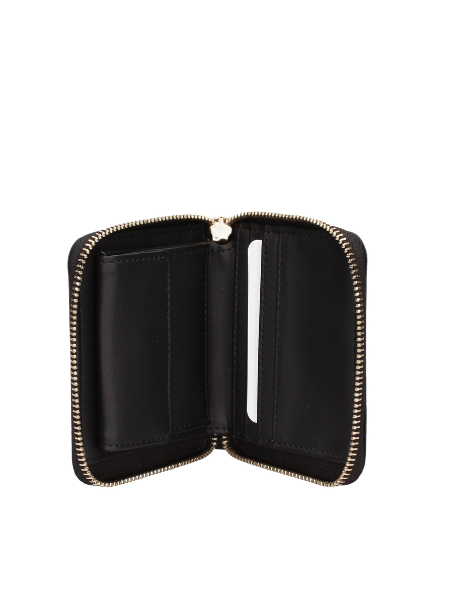 detail Guess dámska čierna peňaženka 