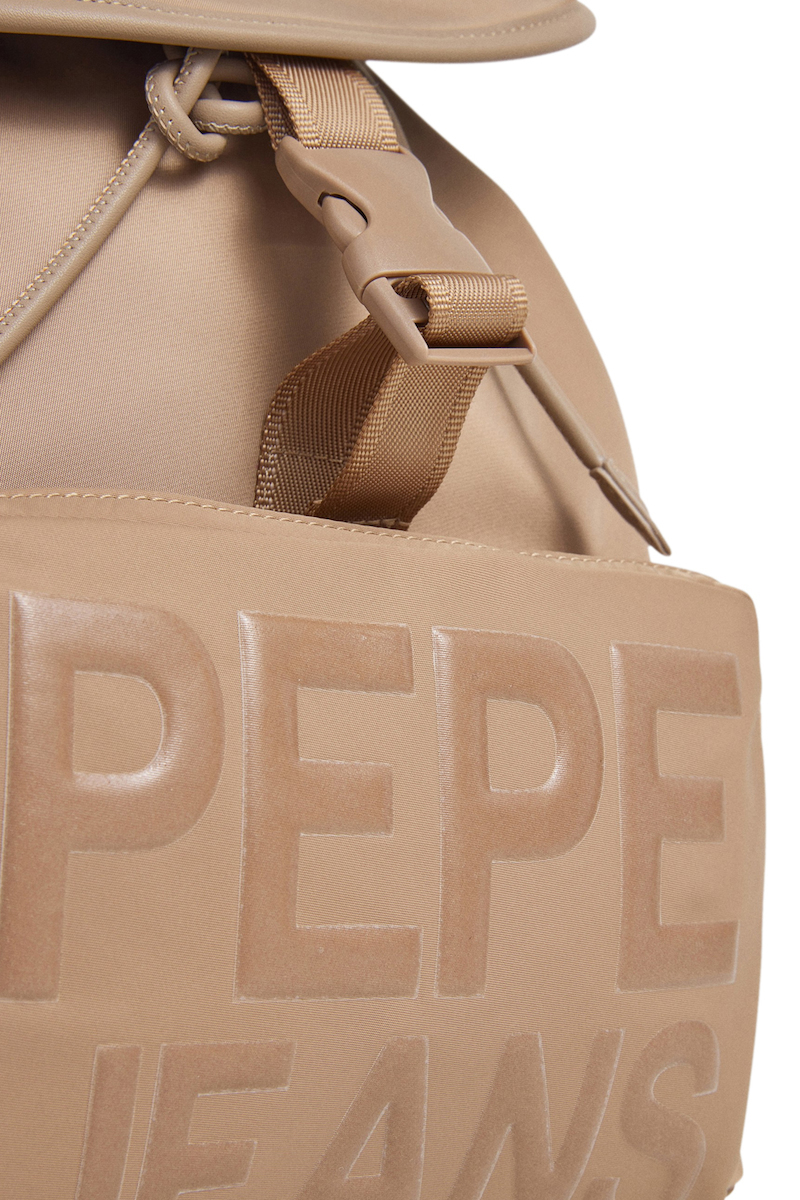 detail Pepe Jeans dámsky béžový batoh