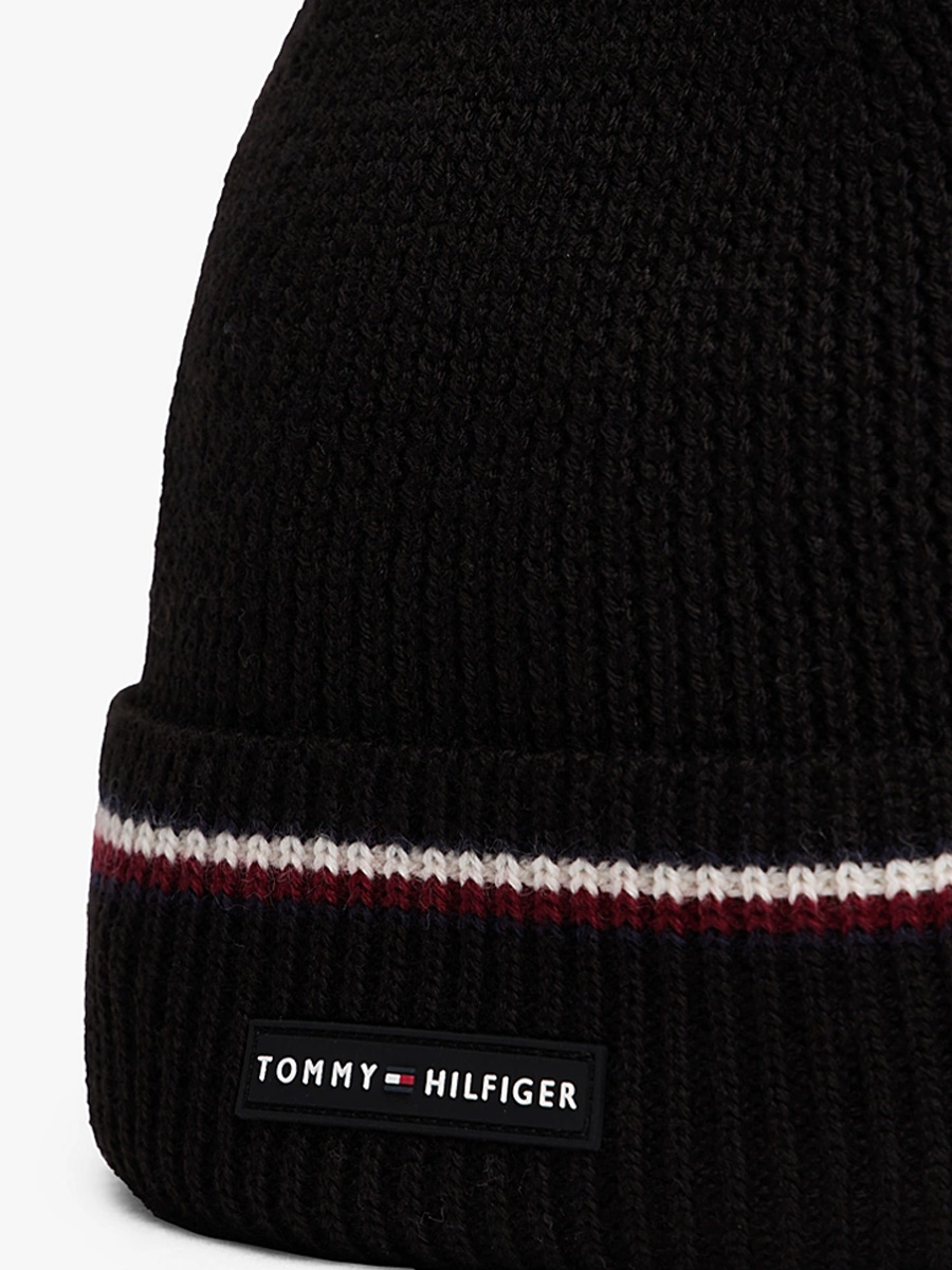 detail Tommy Hilfiger pánska čierna čiapka