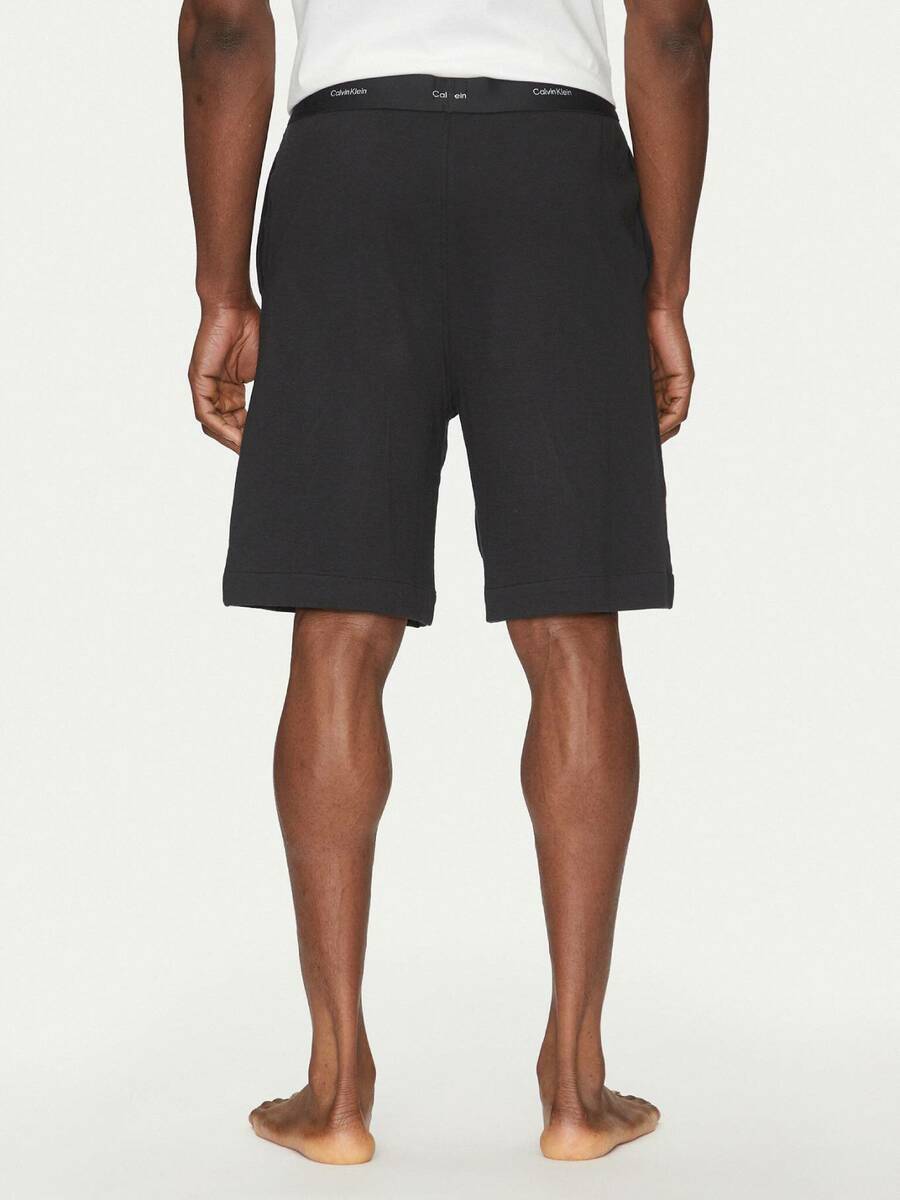 detail Calvin Klein pánske čierne šortky