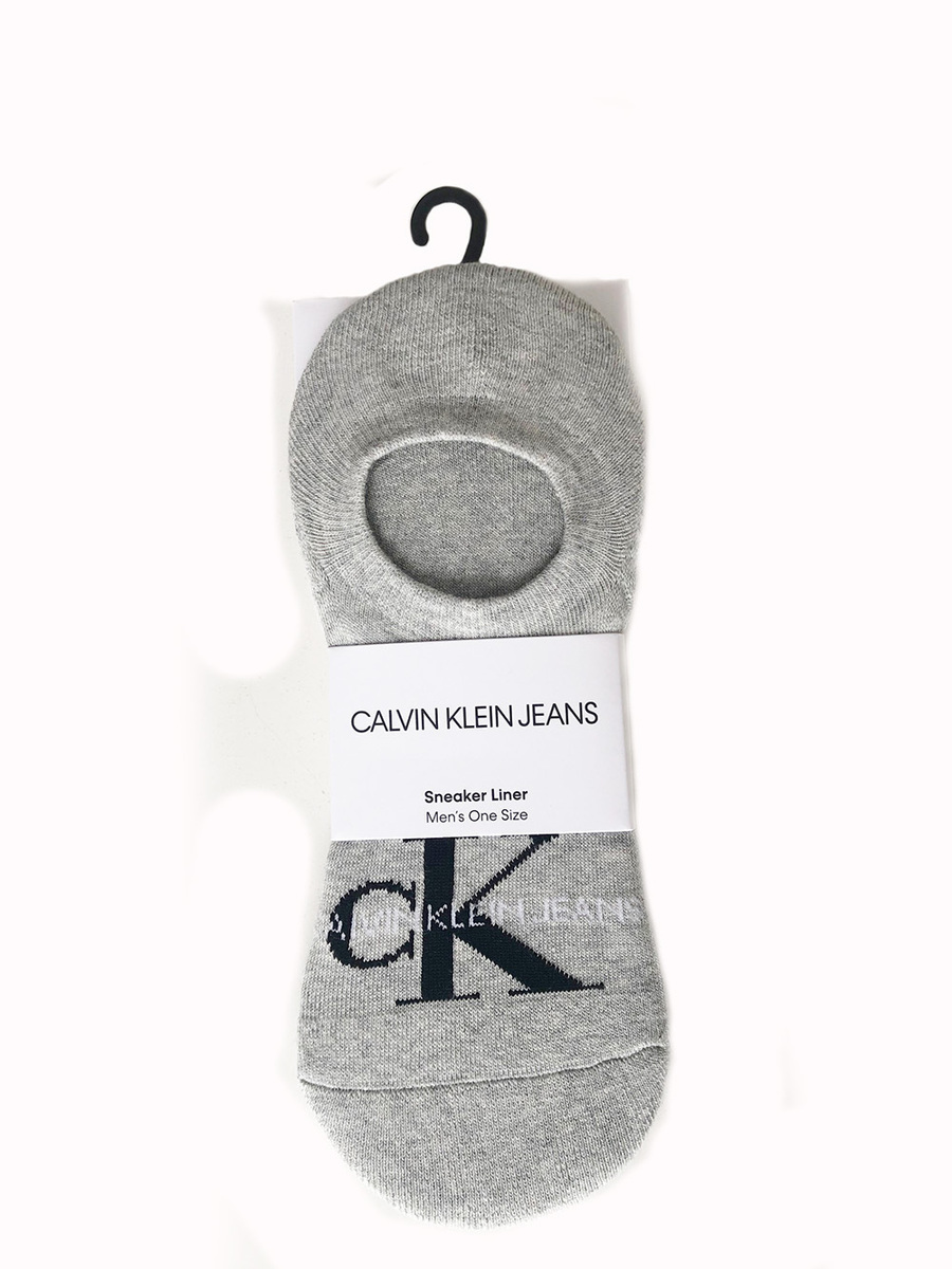 detail Calvin Klein pánske sivé ponožky