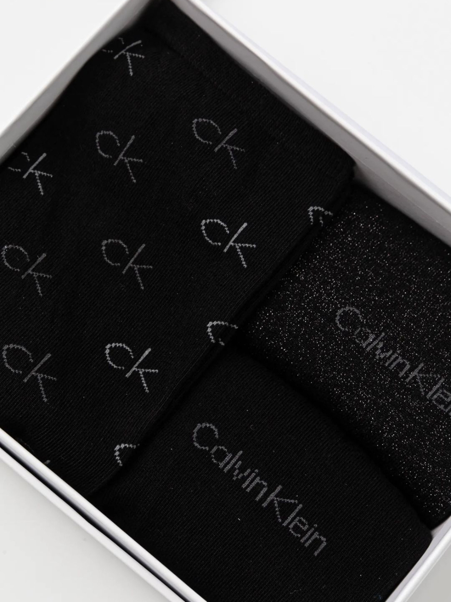 detail Calvin Klein dámske čierne ponožky 3 pack
