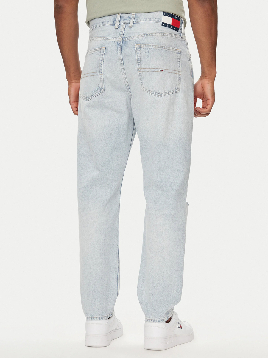 detail Tommy Jeans pánske modré džínsy