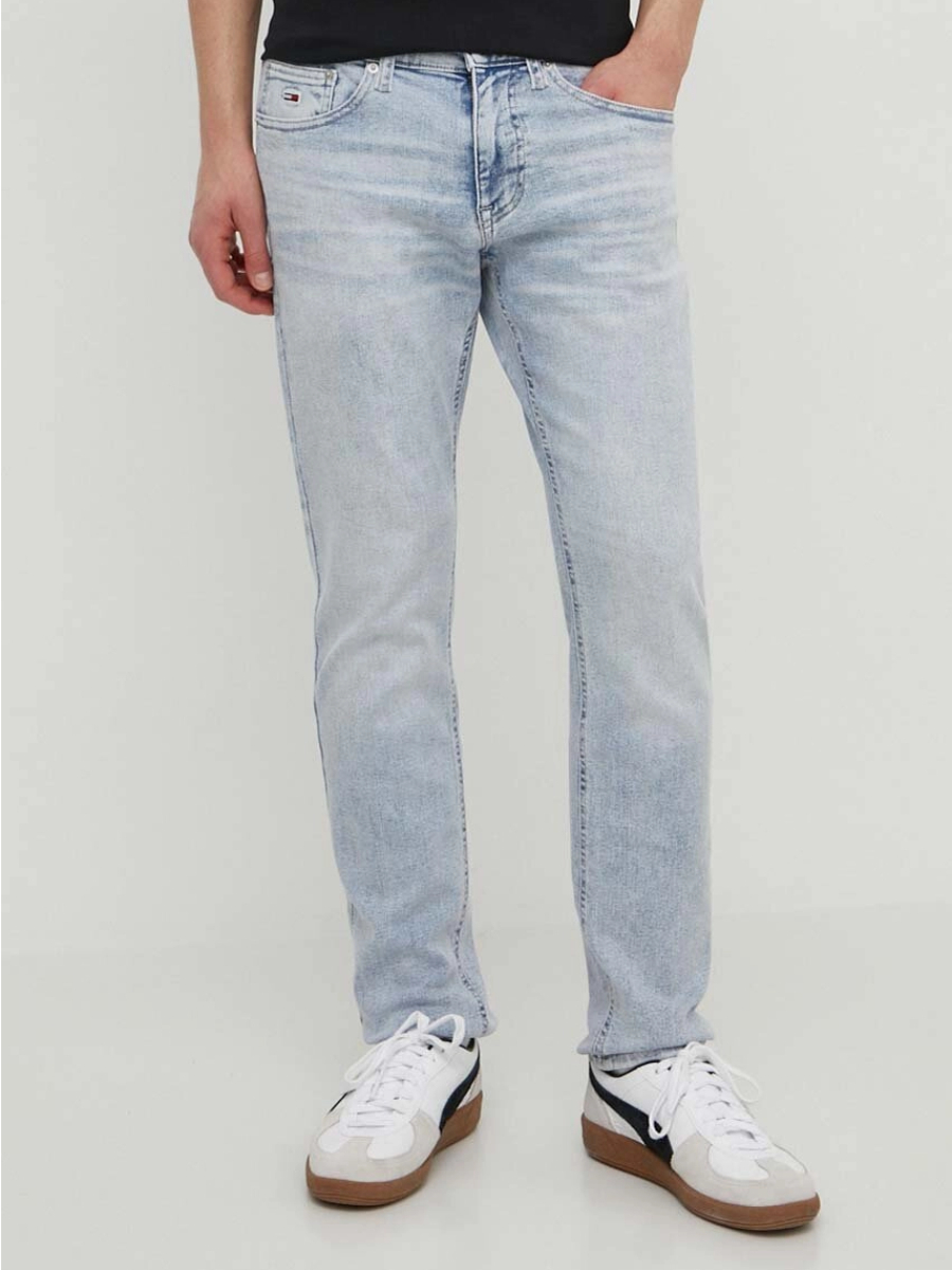 detail Tommy Jeans pánske modré džínsy