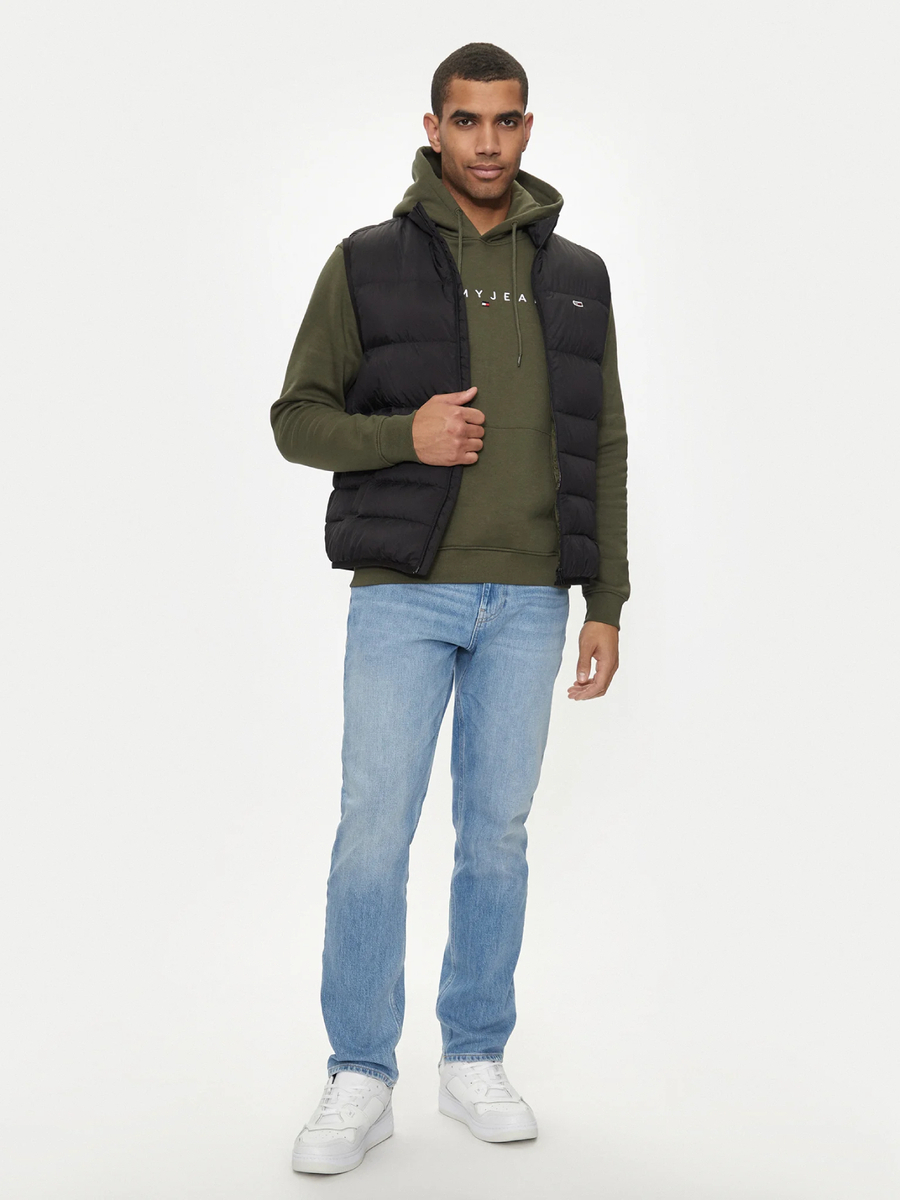 detail Tommy Jeans pánska čierna vesta