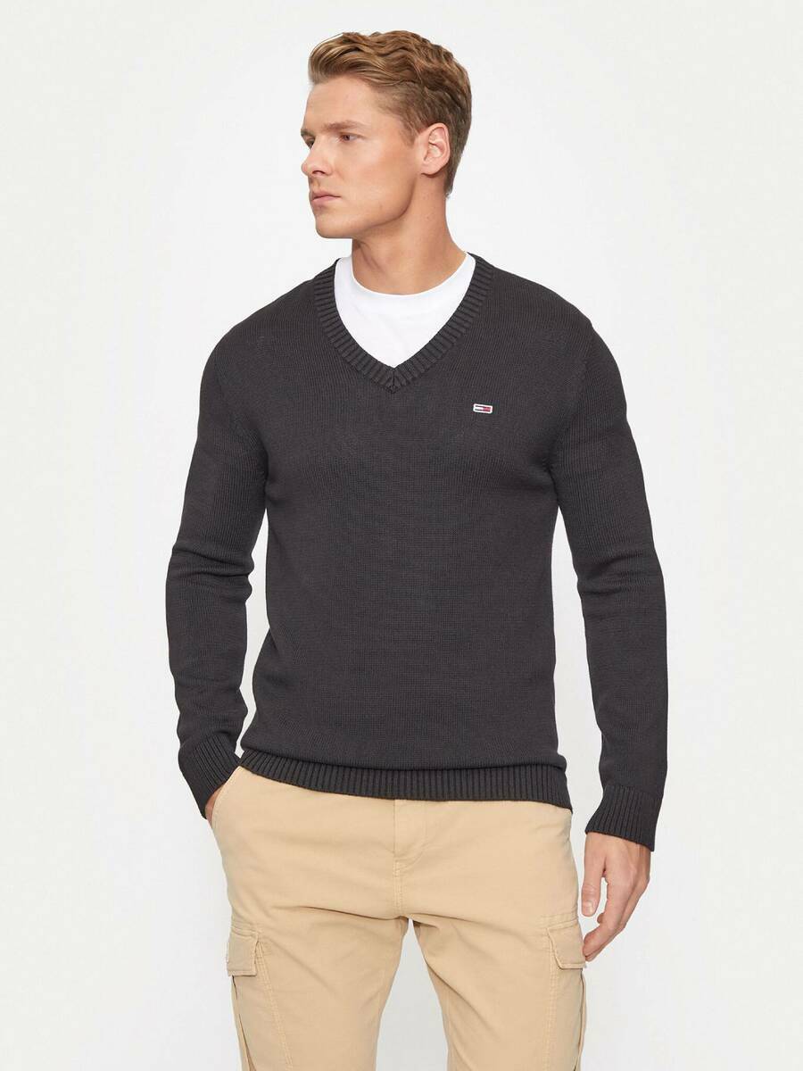 detail Tommy Jeans pánsky čierny sveter