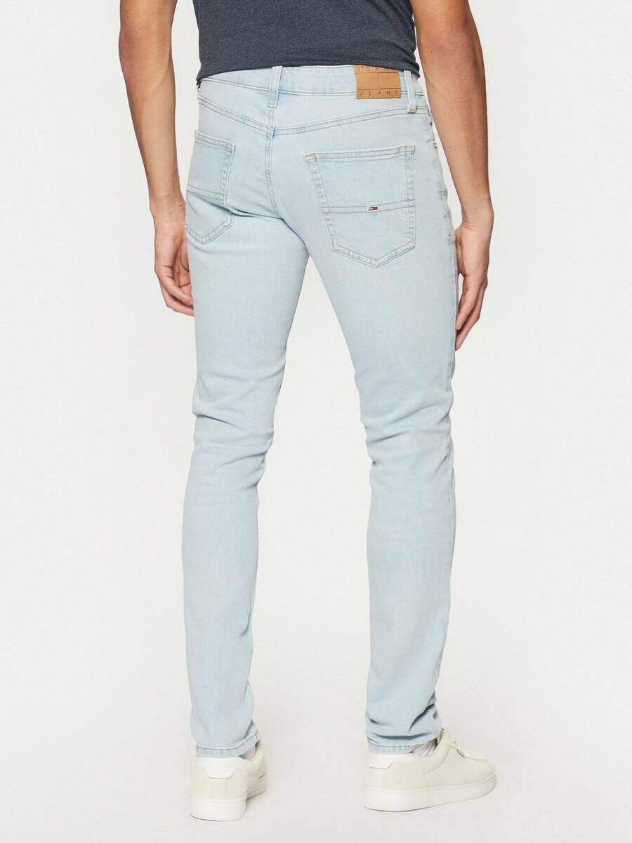 detail Tommy Jeans pánske svetlo modré džínsy