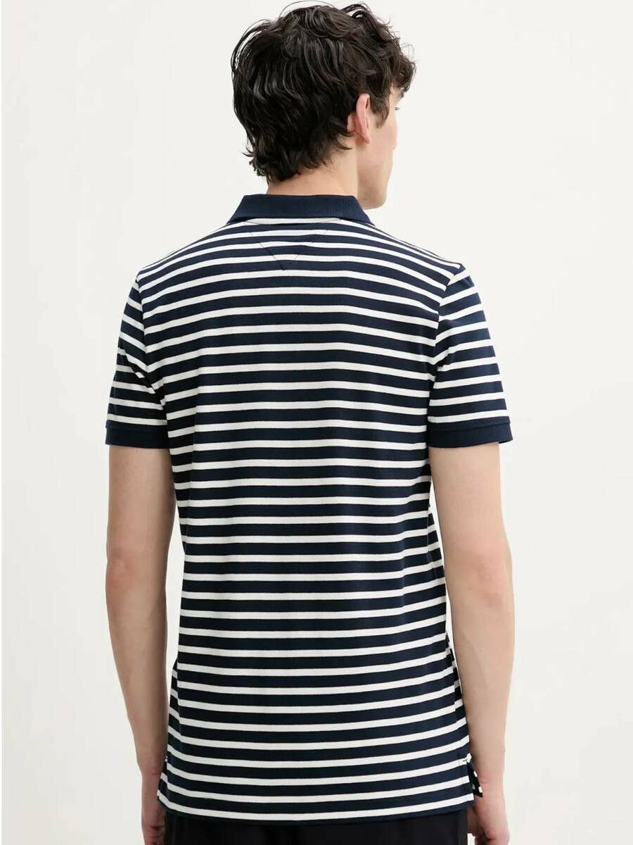 detail Tommy Jeans pánske pruhované polo tričko