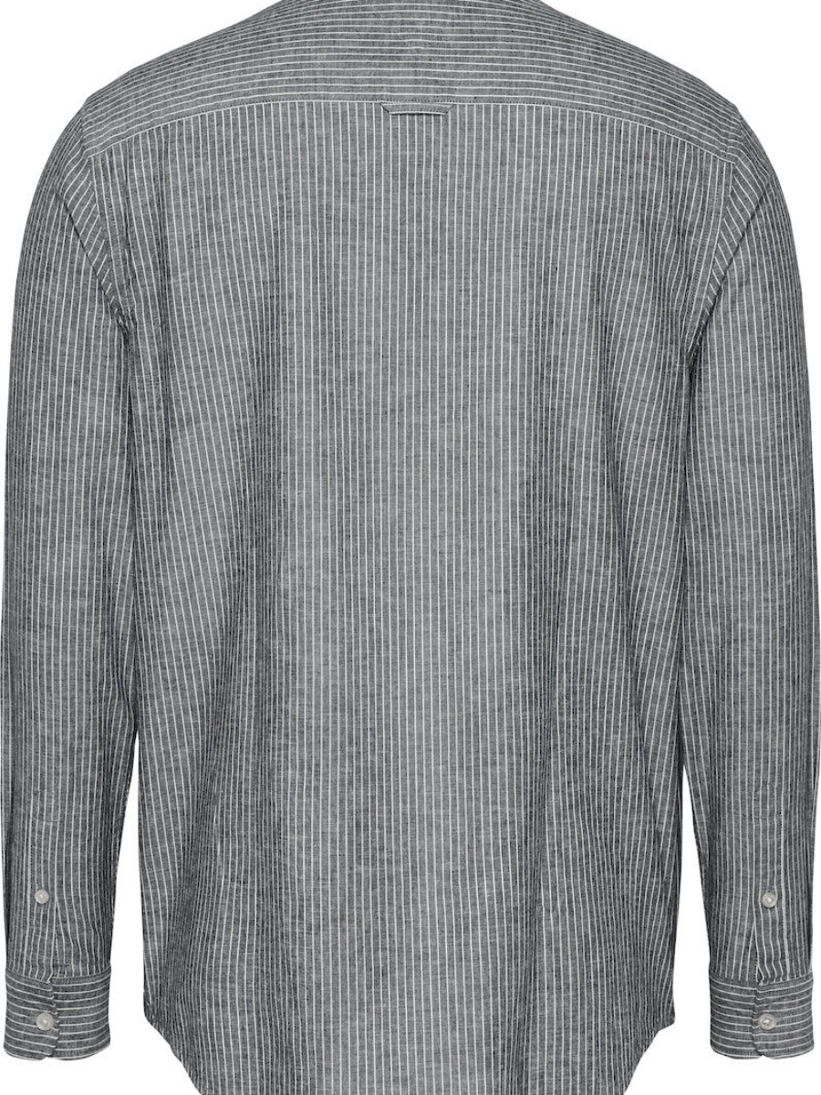 detail Tommy Jeans pánska pruhovaná košeľa