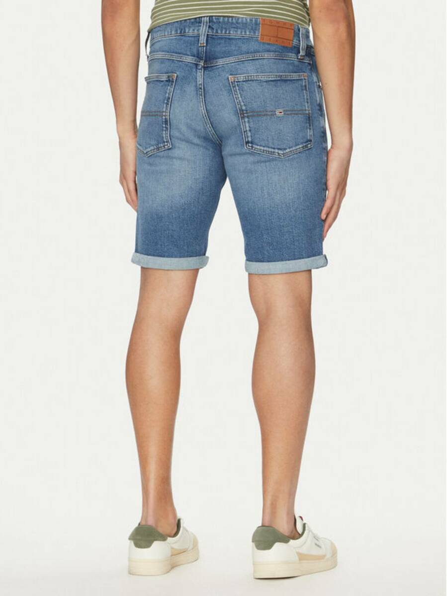 detail Tommy Jeans pánske džínsové kraťasy