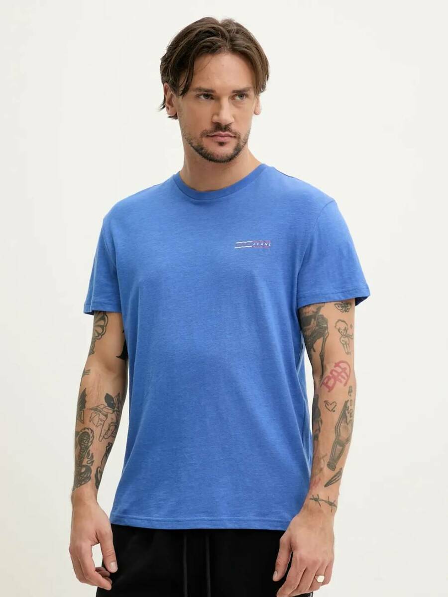 detail Tommy Jeans pánske modré tričko