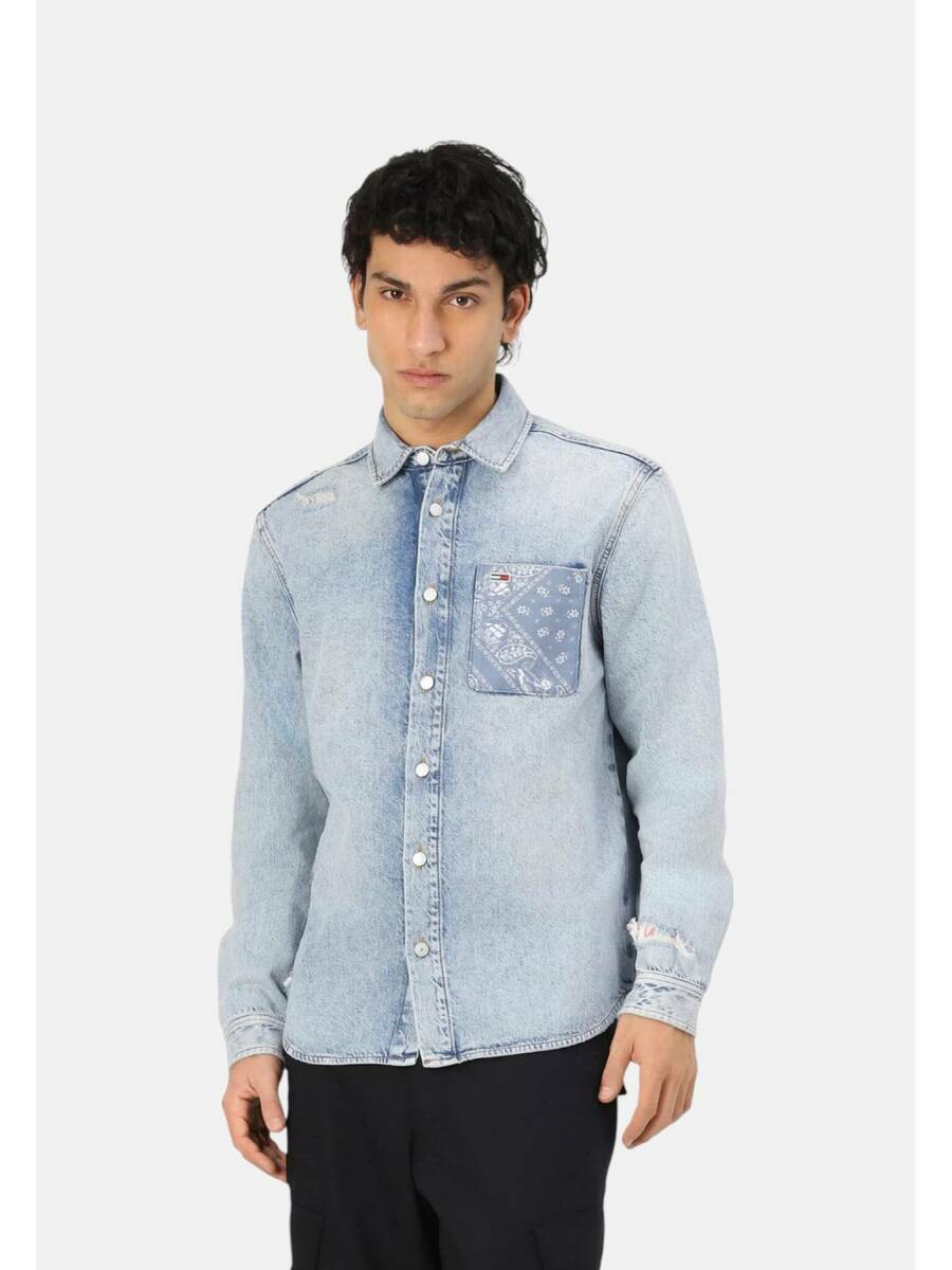 detail Tommy Jeans pánska džínsová košeľa