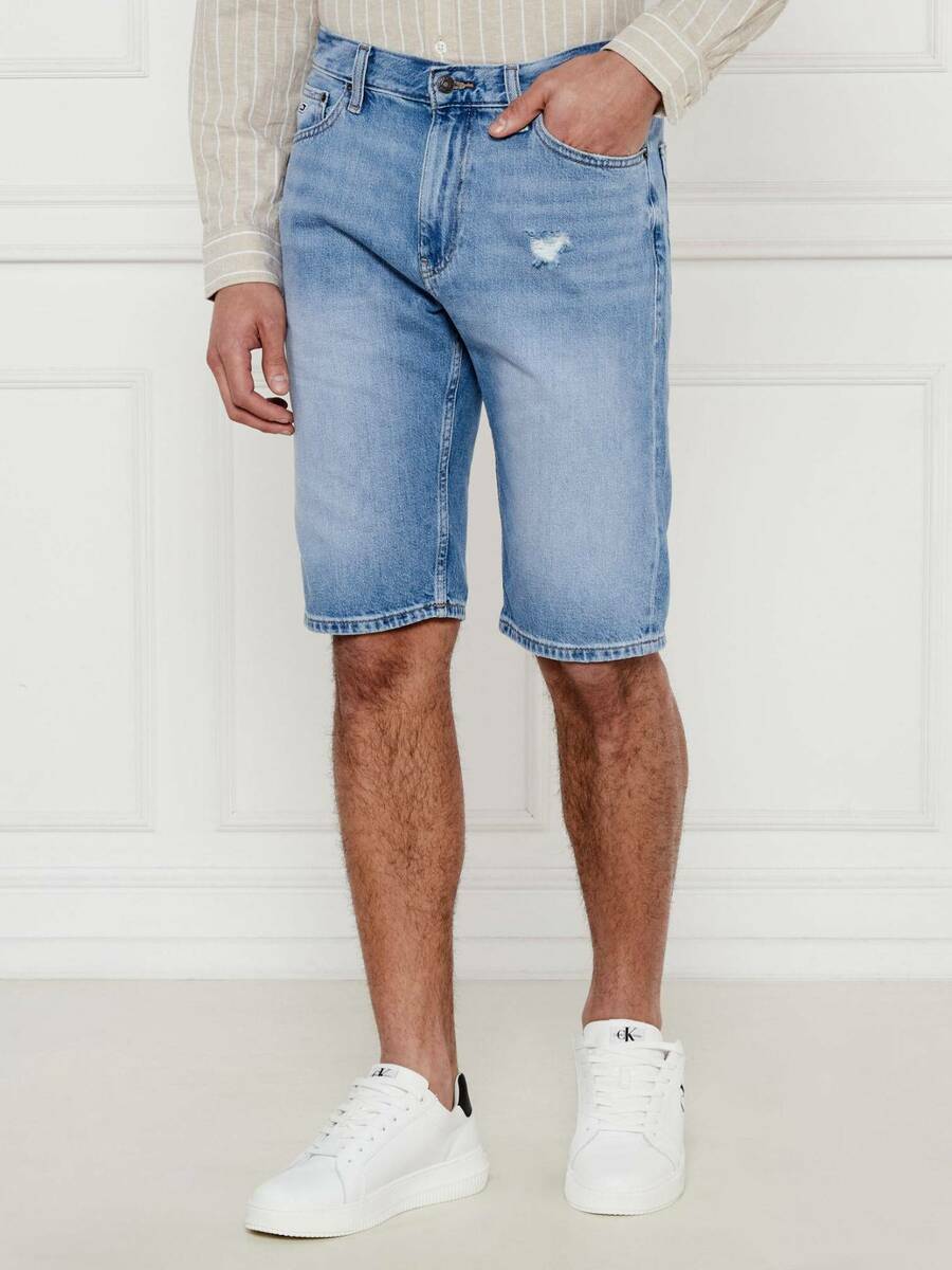 detail Tommy Jeans pánske džínsové šortky