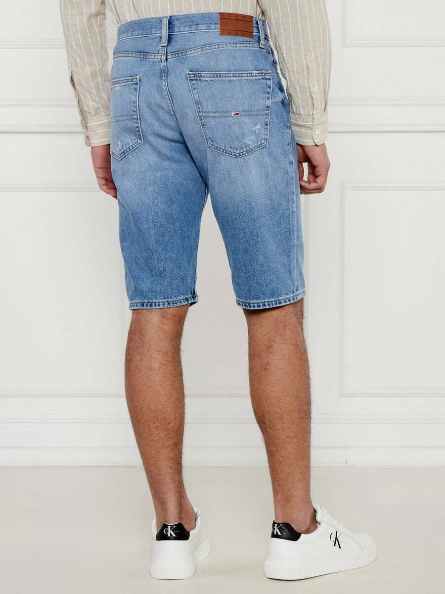 detail Tommy Jeans pánske džínsové šortky