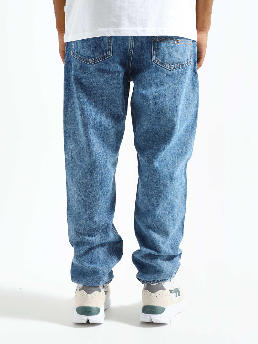 detail Tommy Jeans pánske modré džínsy