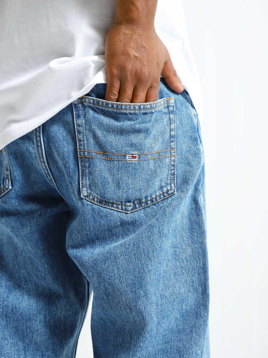 detail Tommy Jeans pánske modré džínsy