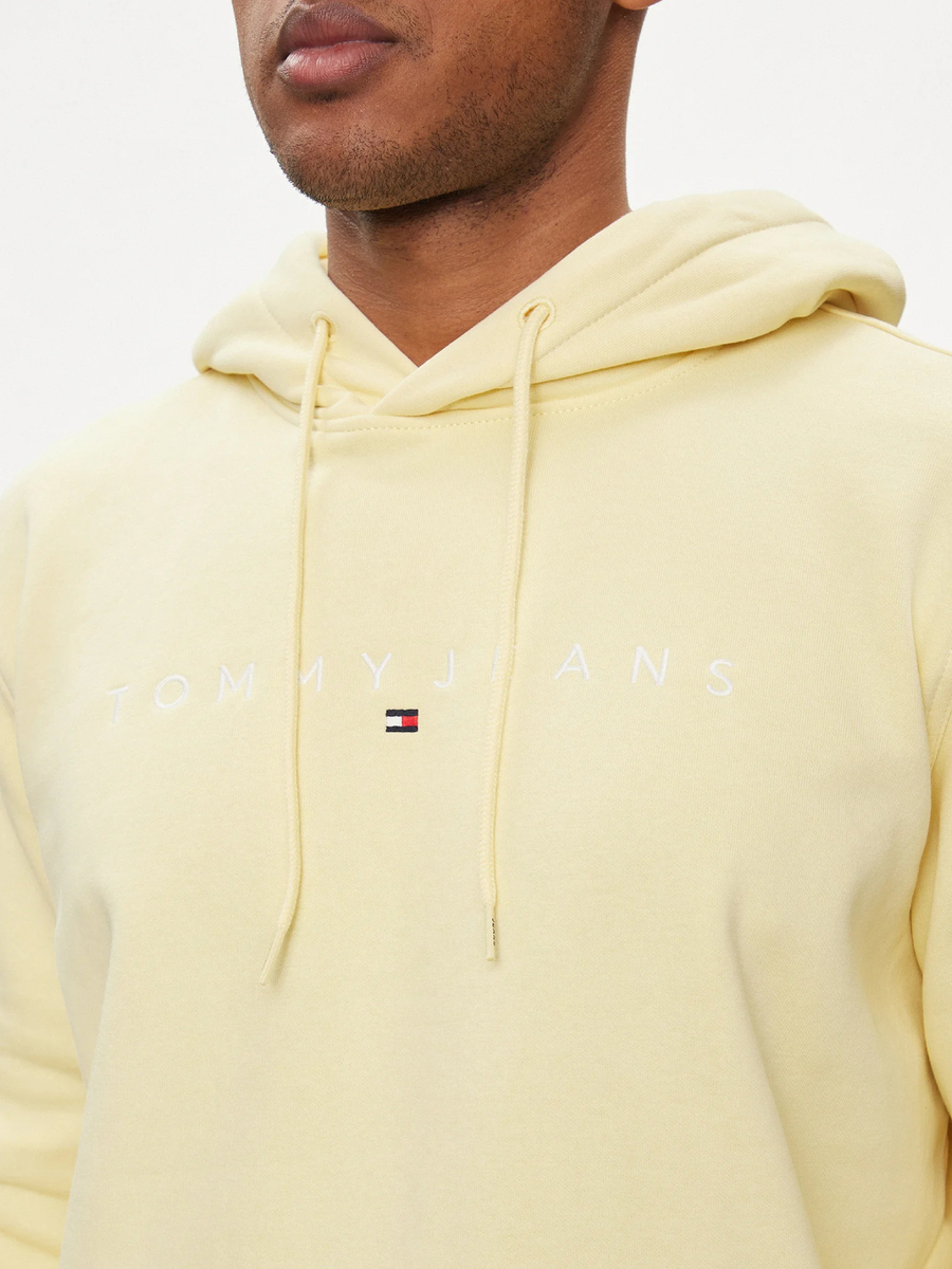 detail Tommy Jeans pánska žltá mikina