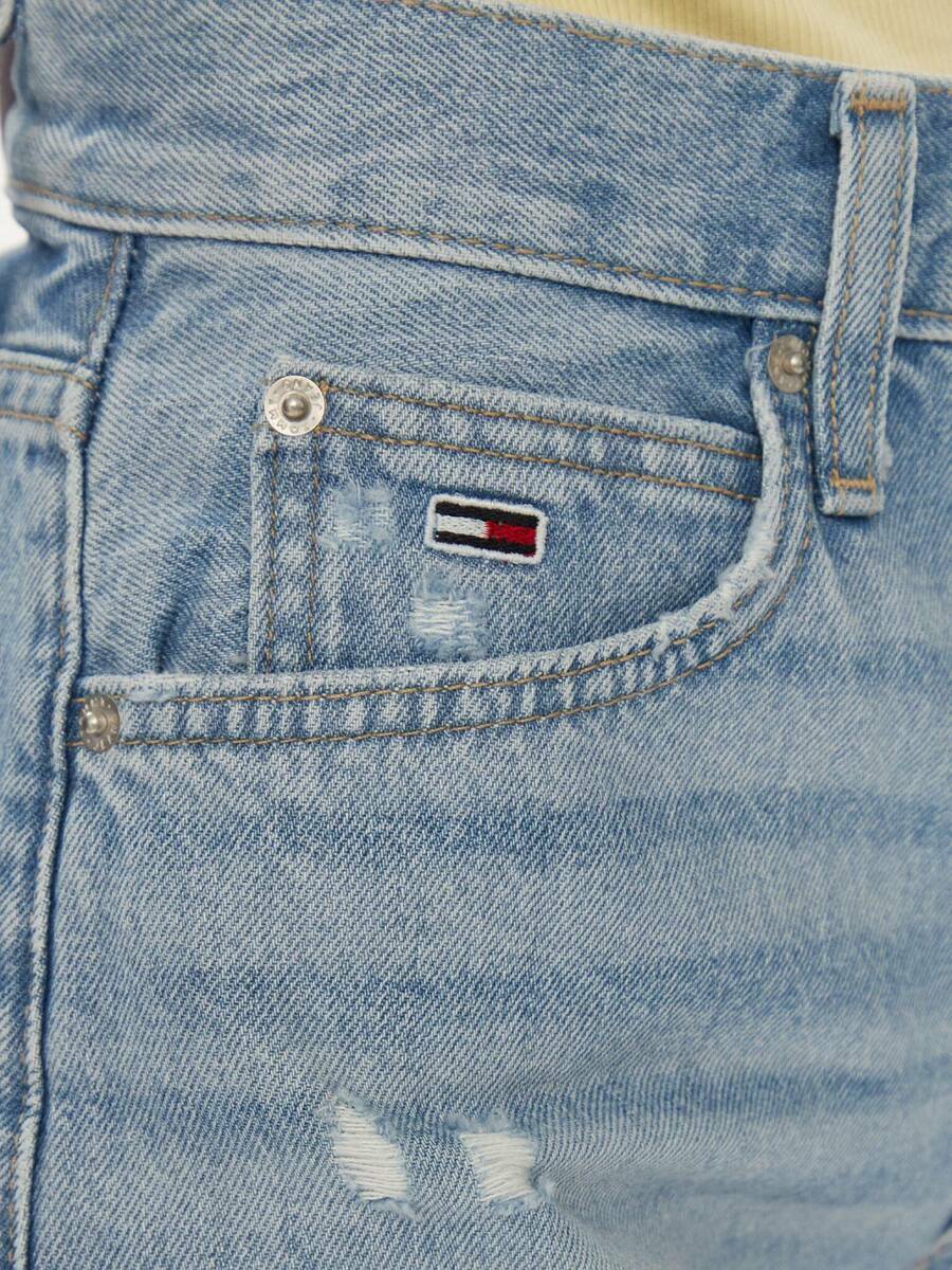 detail Tommy Jeans dámske džínsové šortky