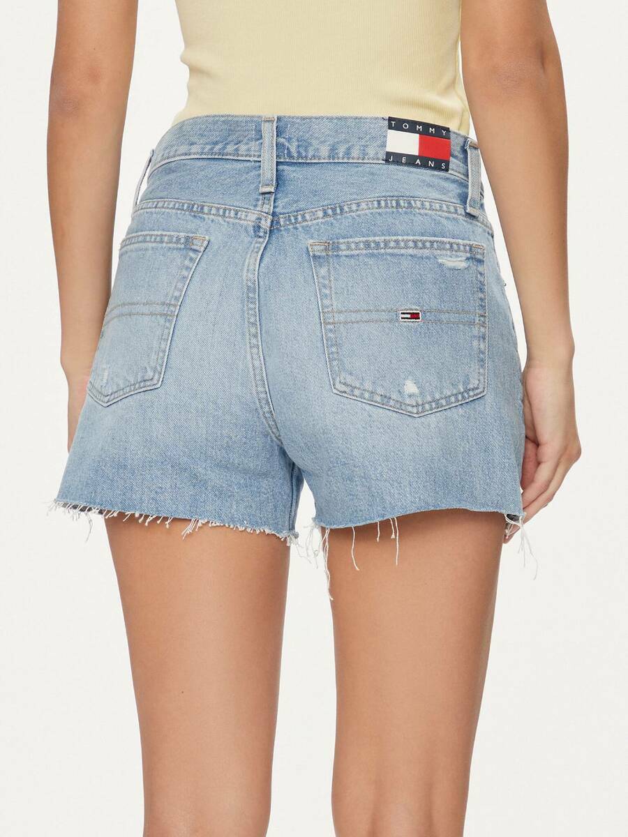 detail Tommy Jeans dámske džínsové šortky