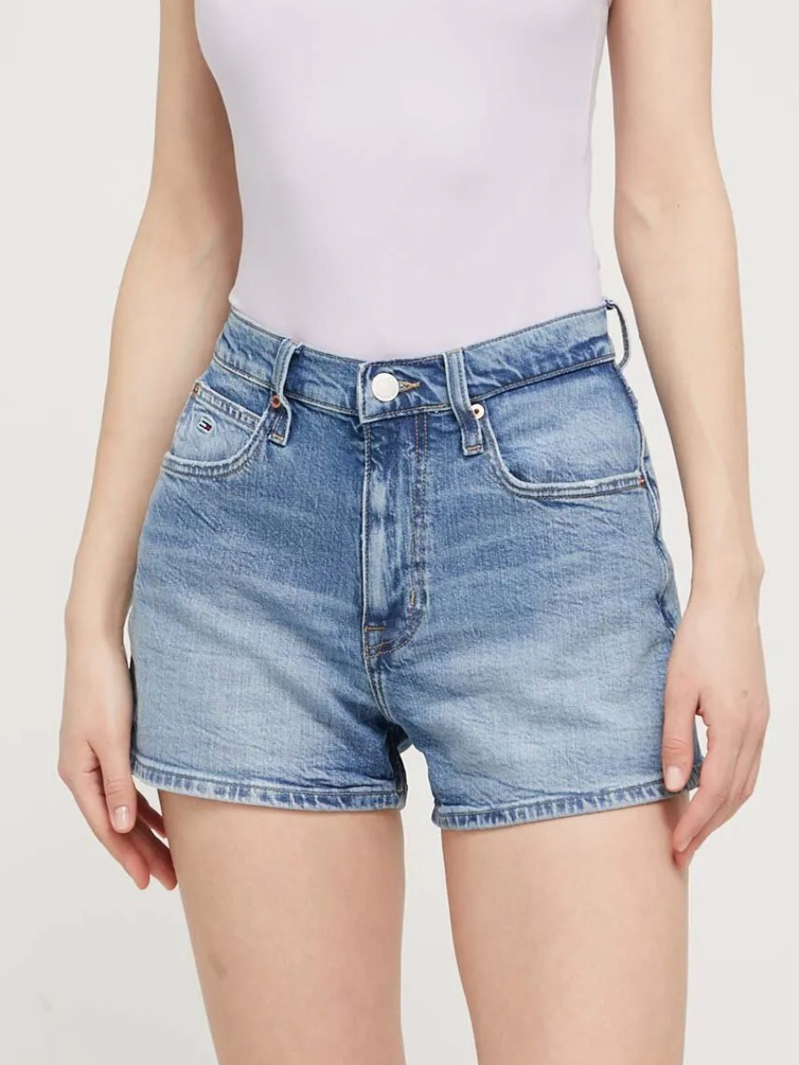 detail Tommy Jeans dámske džínsové šortky