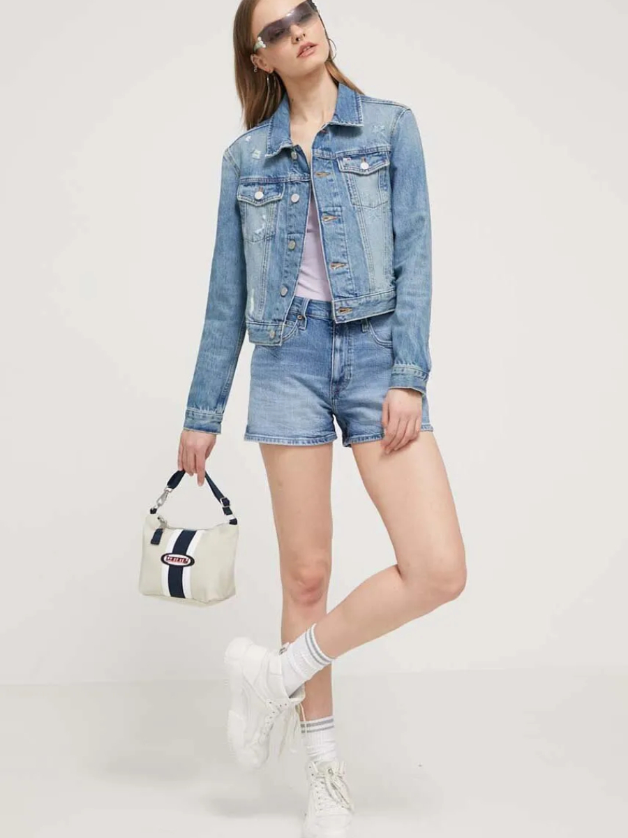 detail Tommy Jeans dámske džínsové šortky