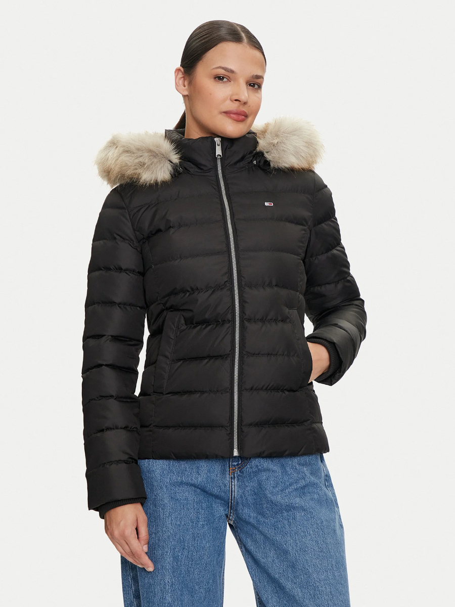 detail Tommy Jeans dámska čierna bunda