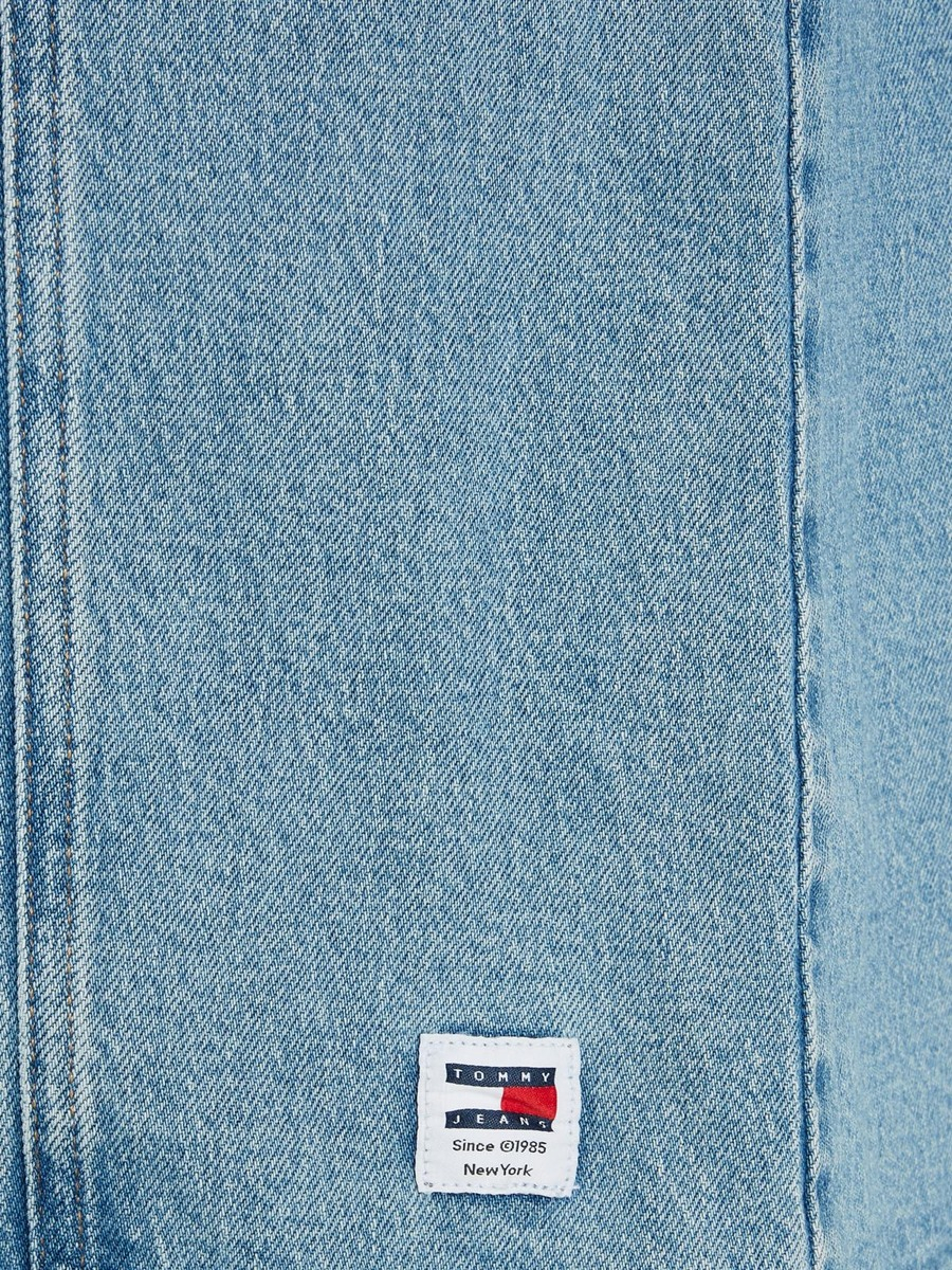 detail Tommy Jeans dámske riflové šaty