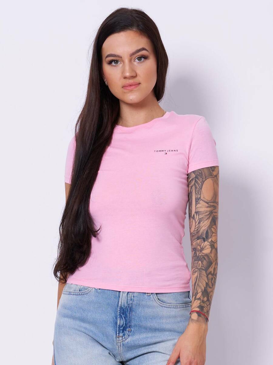 detail Tommy Jeans dámske ružové tričko