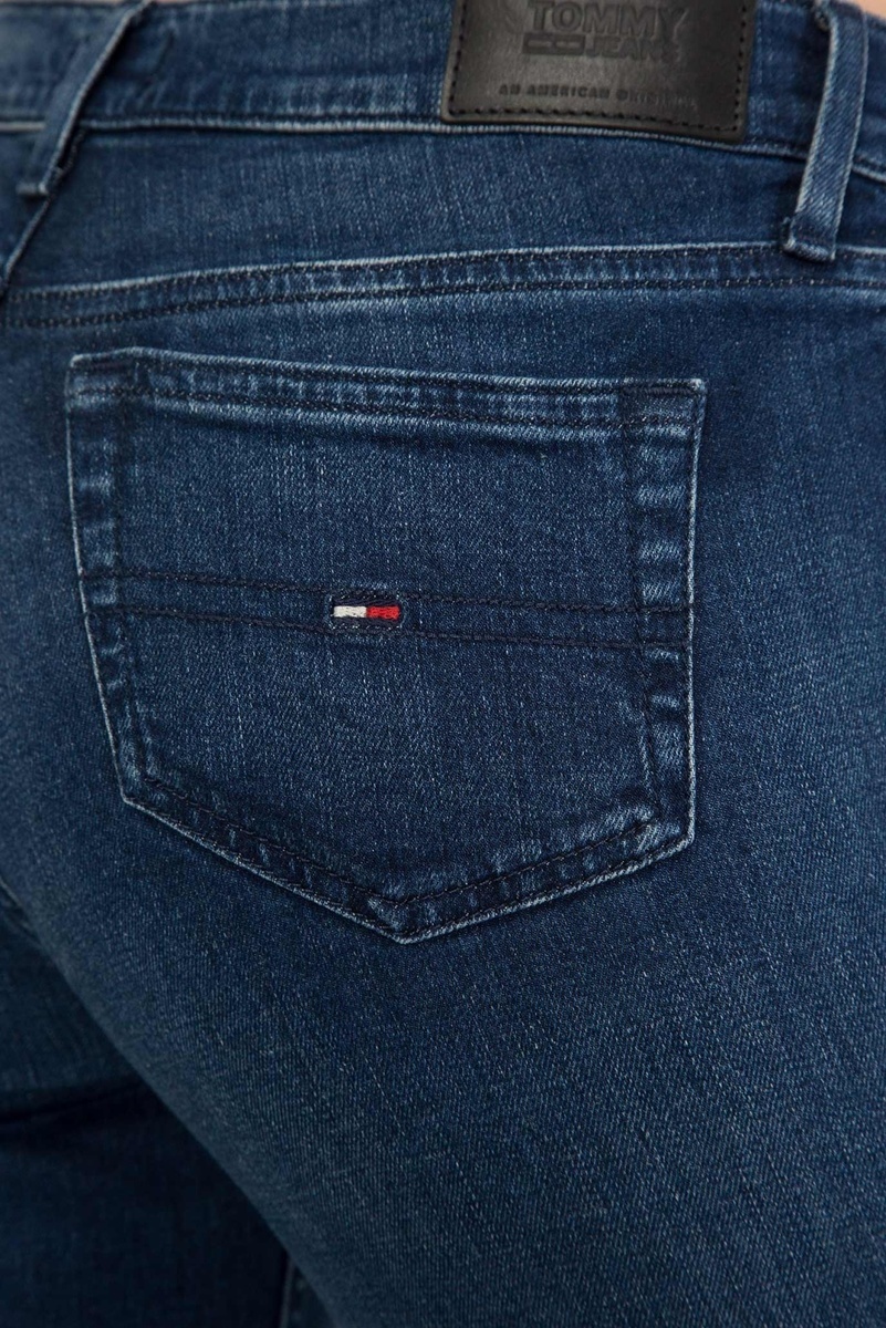 detail Tommy Hilfiger dámske modré džínsy