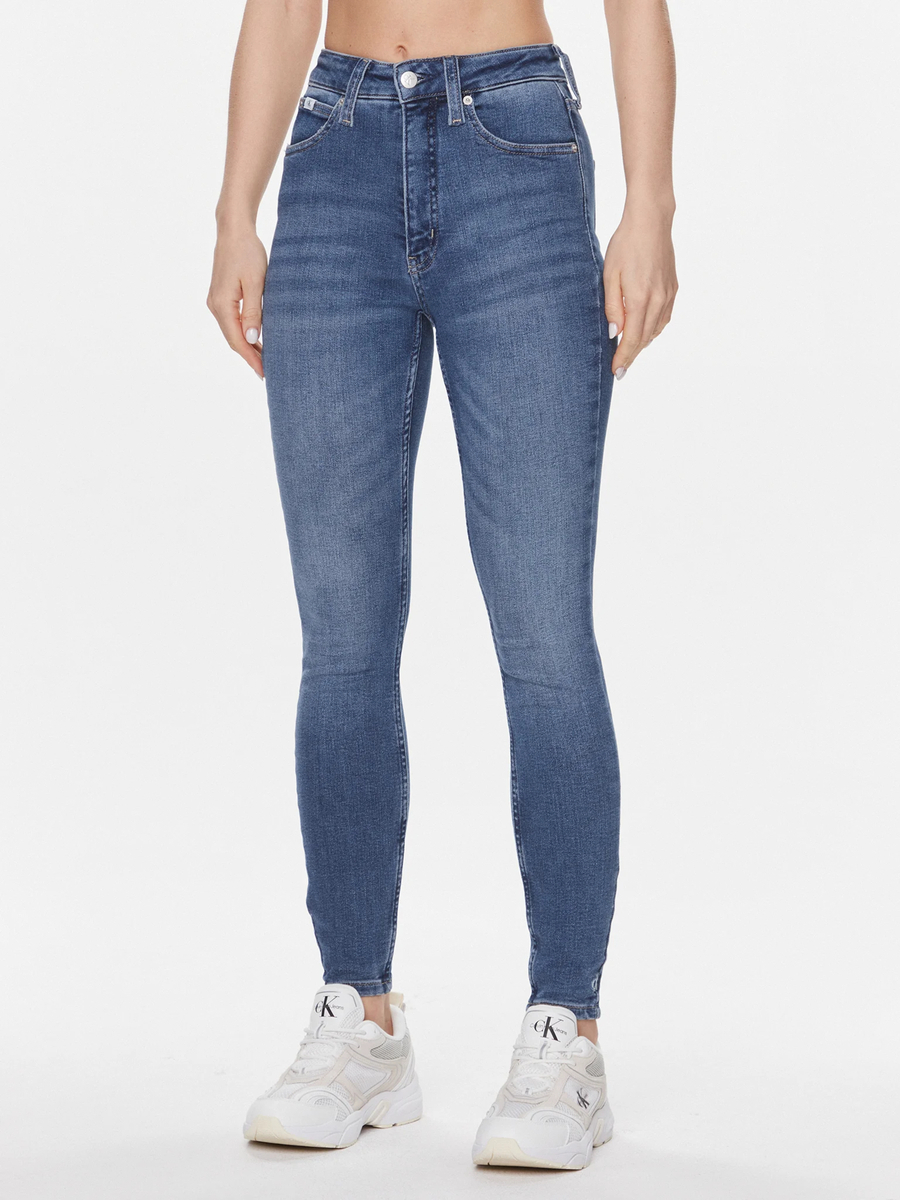 detail Calvin Klein dámske modré džínsy