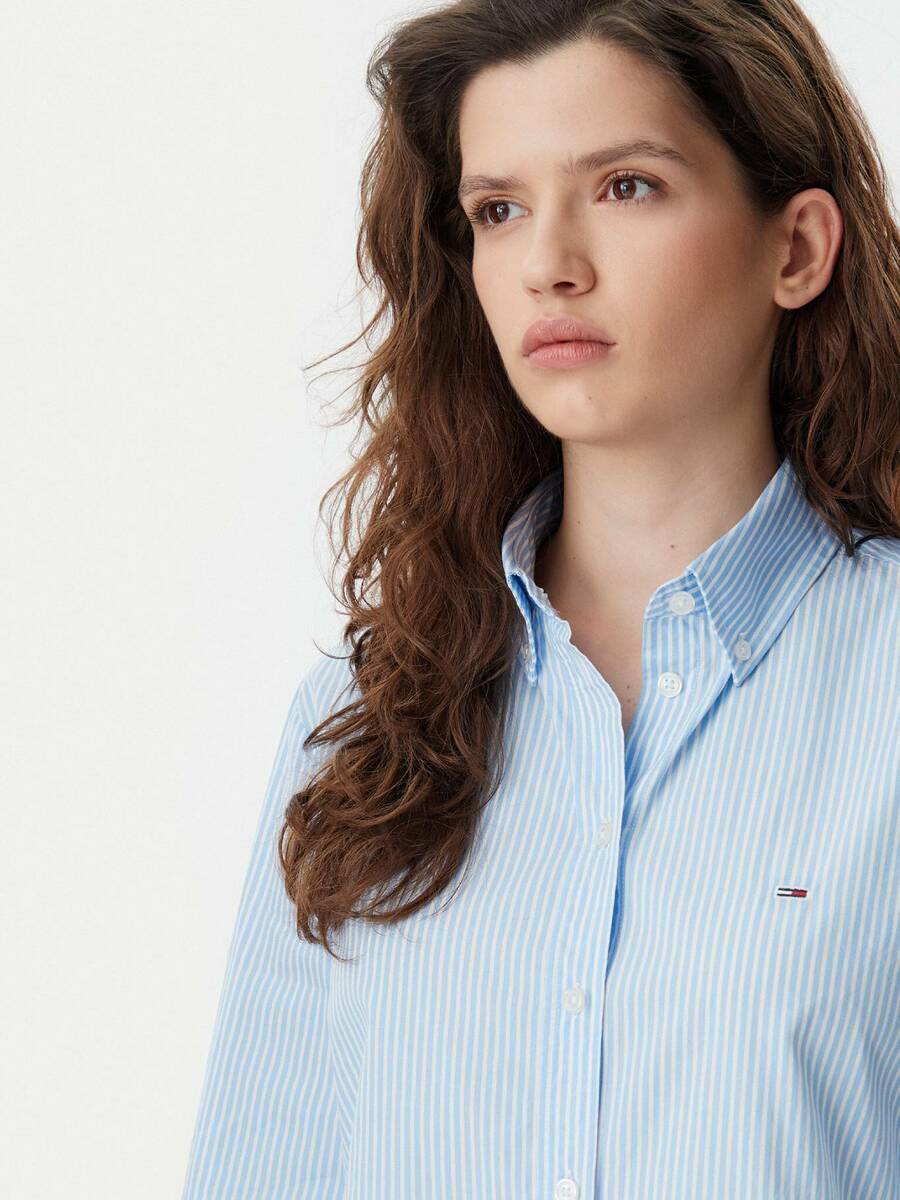 detail Tommy Jeans dámska pruhovaná košeľa