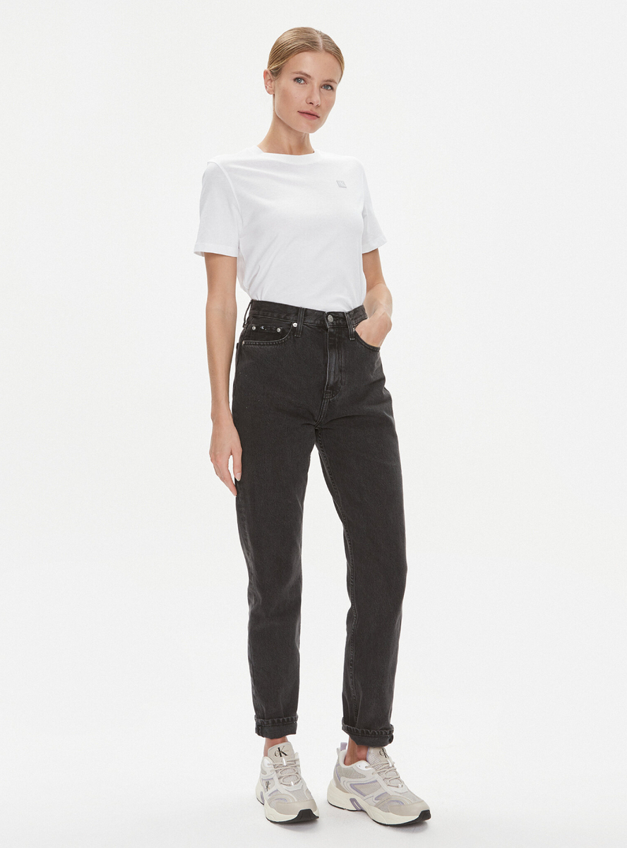 detail Calvin Klein dámske biele tričko