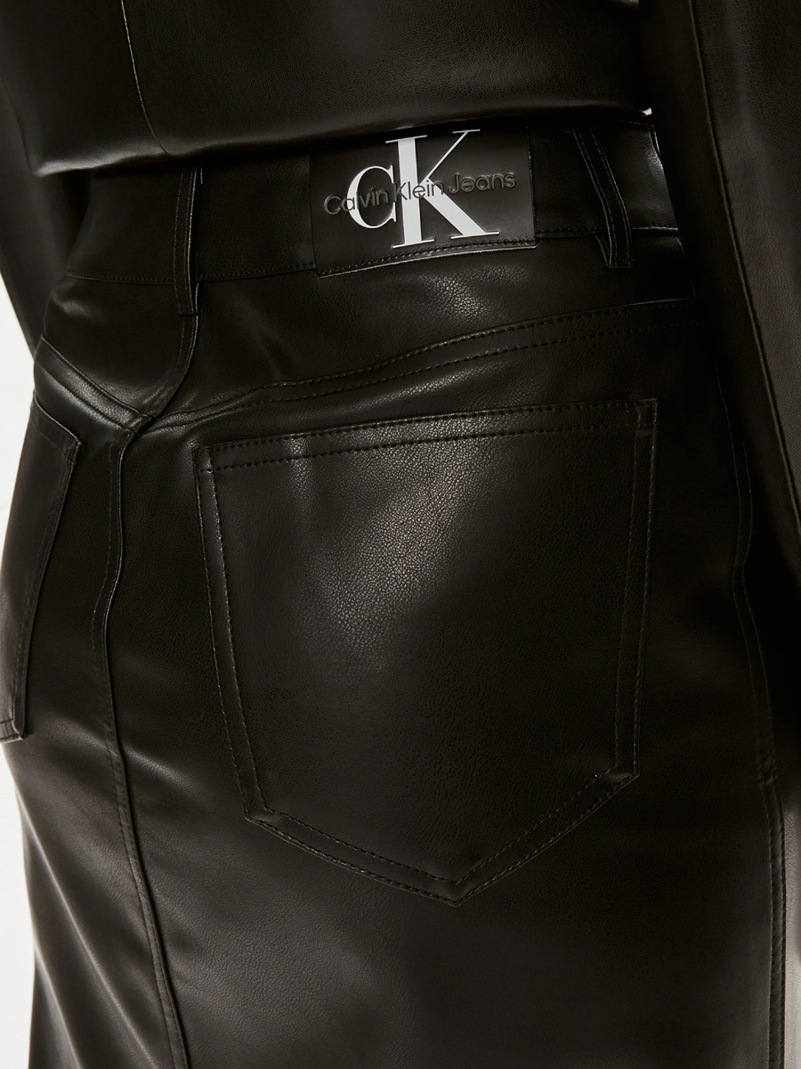 detail Calvin Klein dámska čierna sukňa