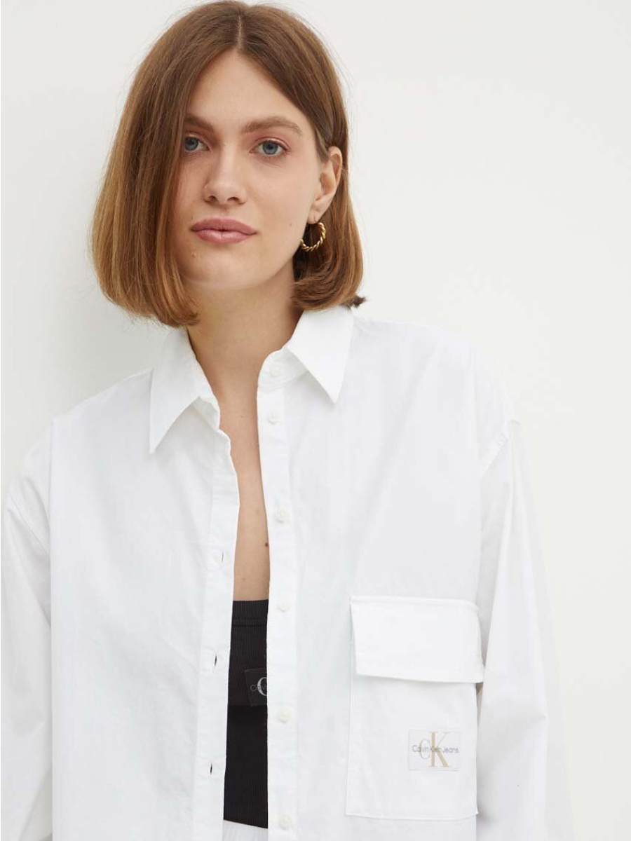 detail Calvin Klein dámska biela košeľa