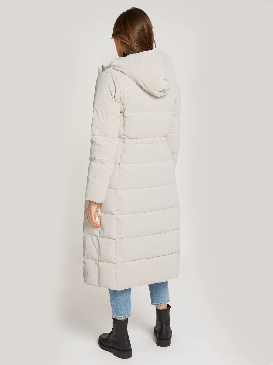 detail Calvin Klein dámska béžová bunda