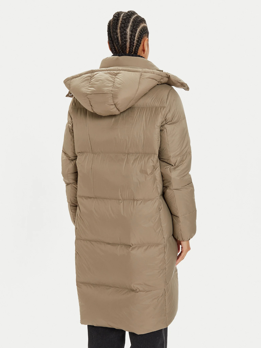 detail Calvin Klein dámska zelenohnedá bunda