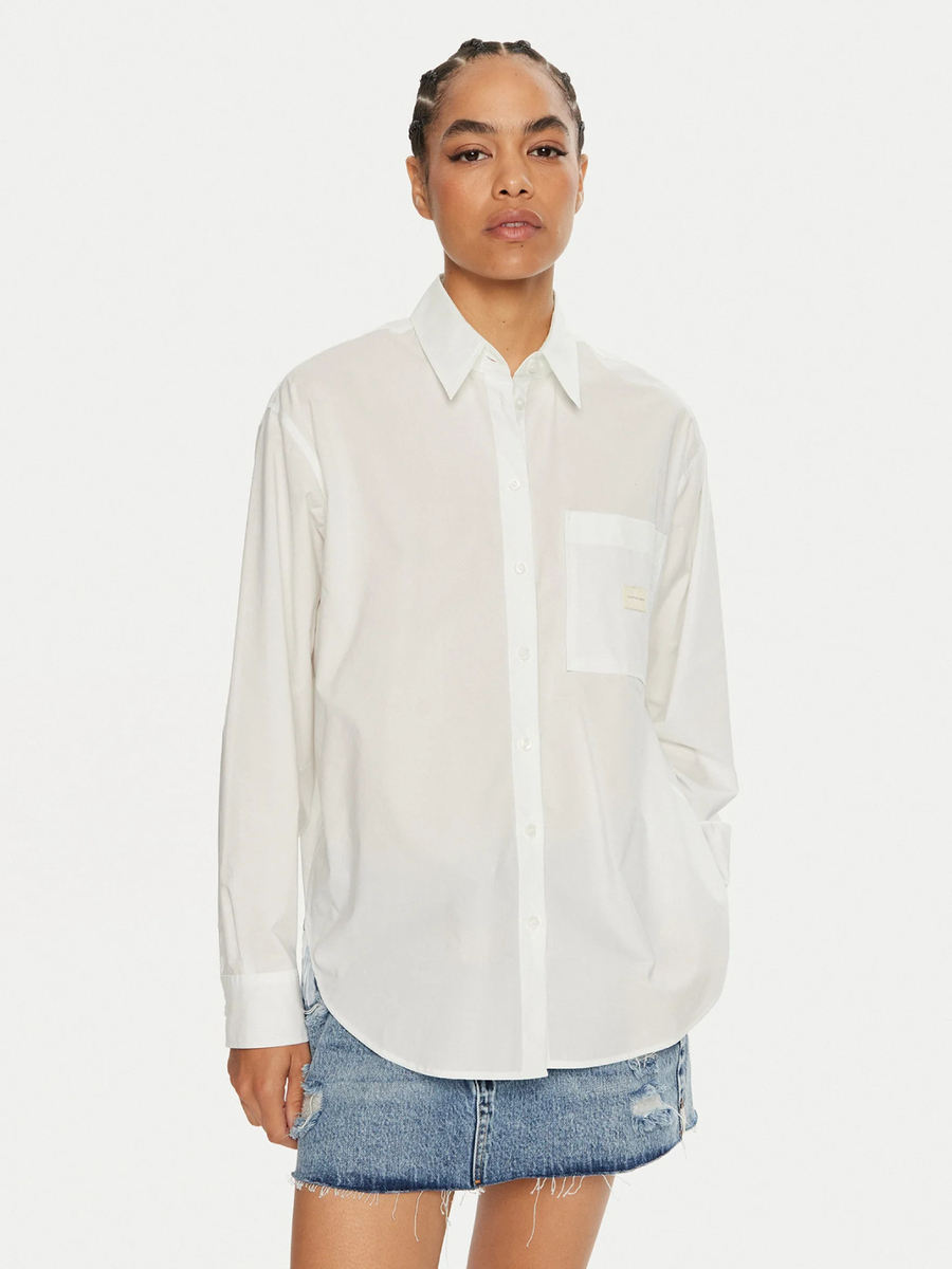 detail Calvin Klein dámska biela košeľa