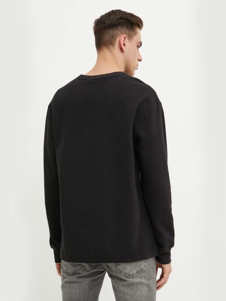 detail Calvin Klein pánska čierna mikina