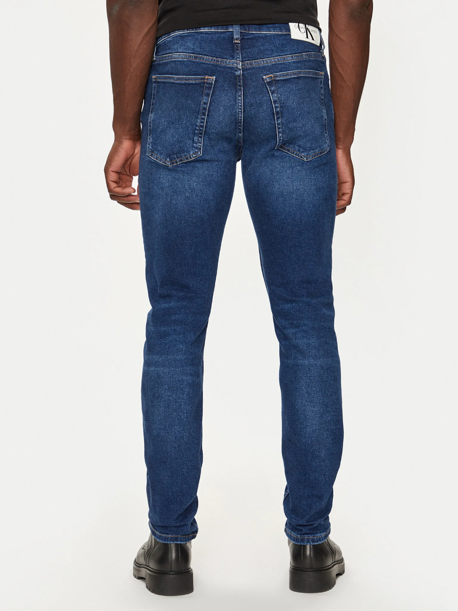 detail Calvin Klein pánske modré džínsy