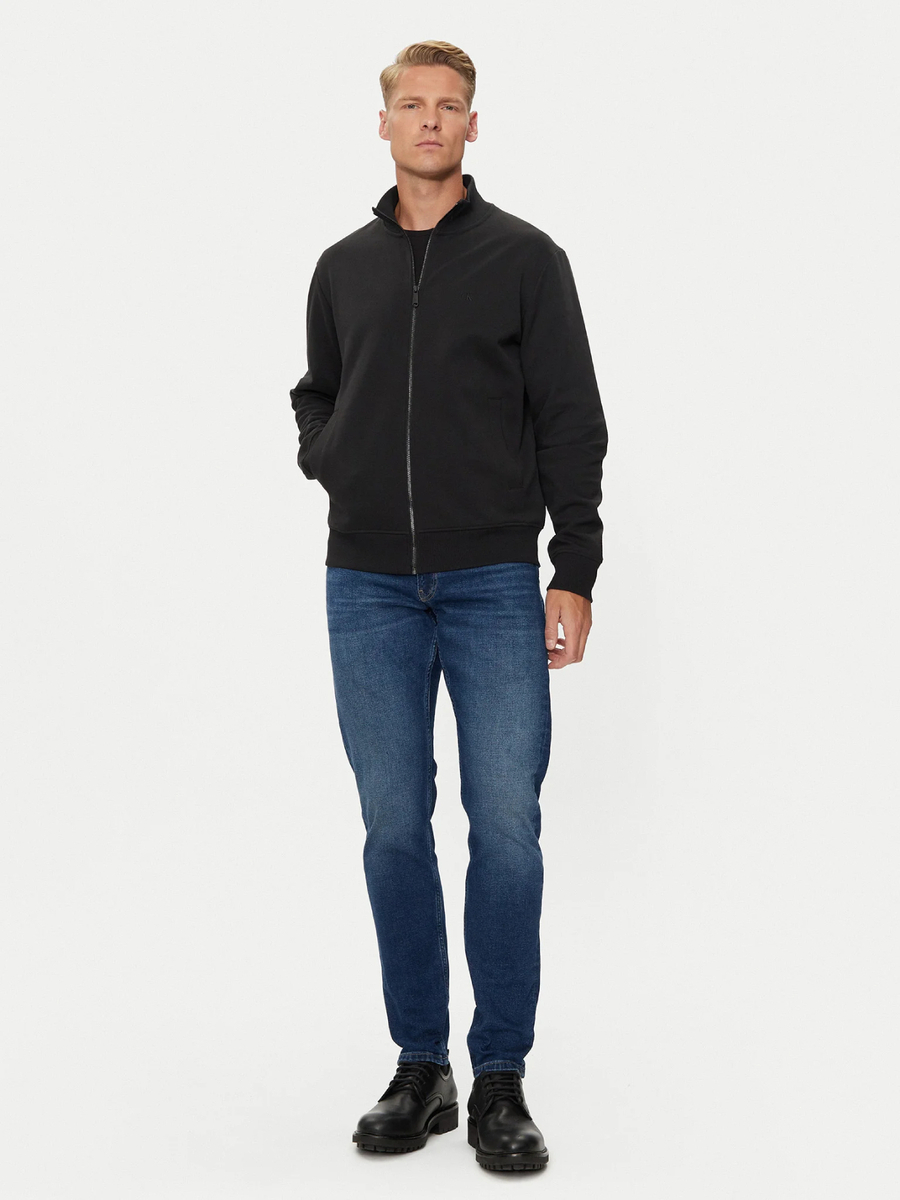 detail Calvin Klein pánske modré džínsy