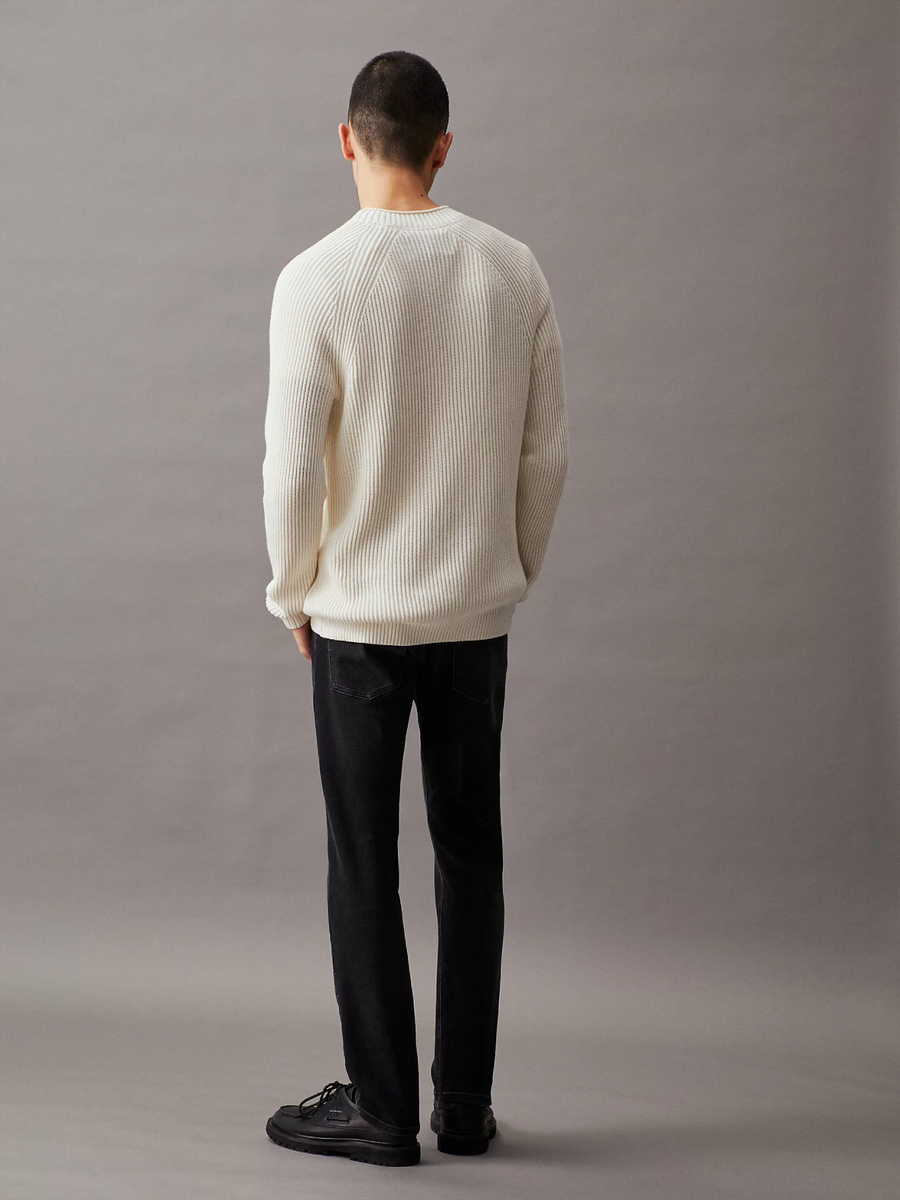 detail Calvin Klein pánske čierne džínsy