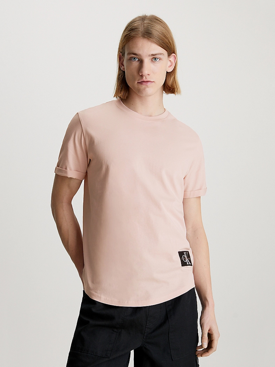 detail Calvin Klein pánske ružové tričko